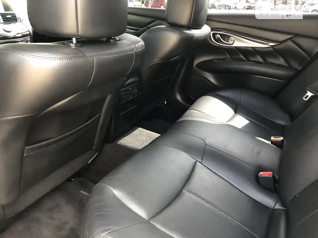 Аренда Infiniti Q70